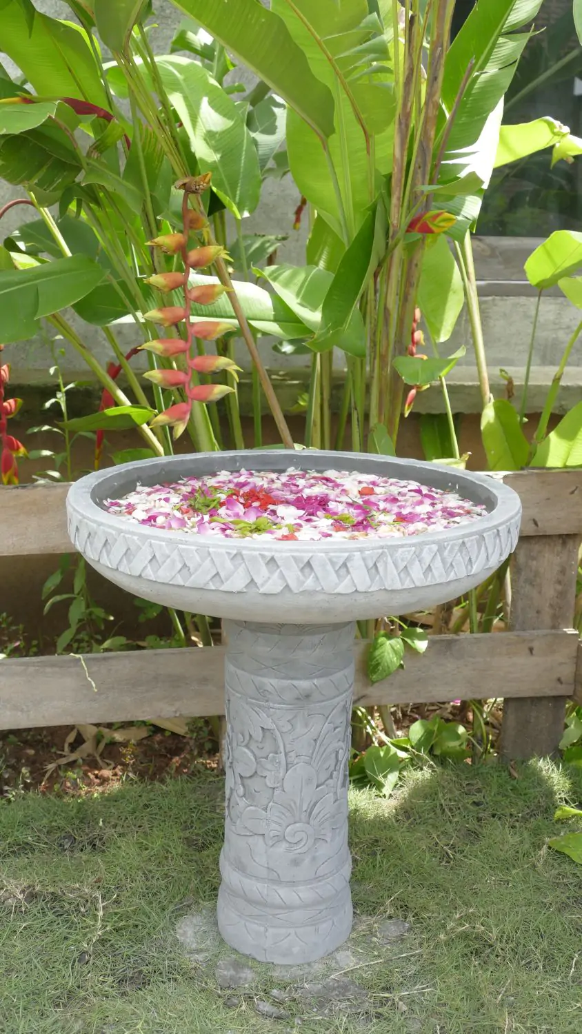  Product image 5 of the product “Semarang - Bowl with geometrical motif, Ø 50 cm | cast stone ”